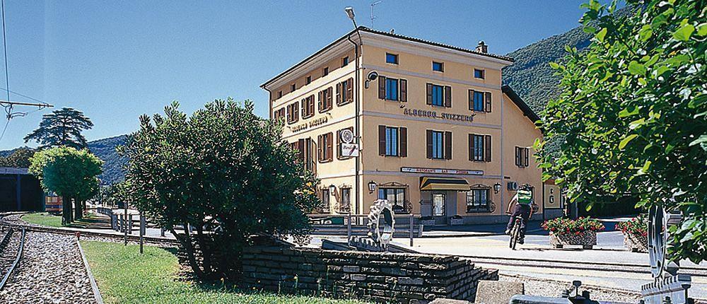 Albergo Ristorante Svizzero Каполаго Экстерьер фото