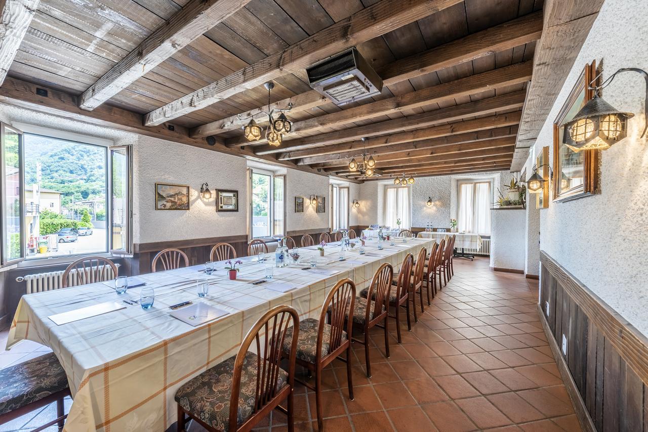 Albergo Ristorante Svizzero Каполаго Экстерьер фото